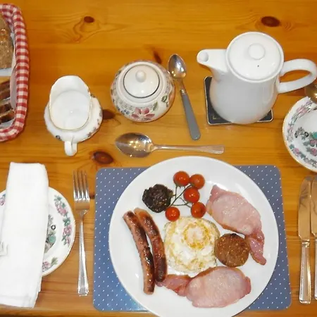 Ilenroy House Bed & Breakfast